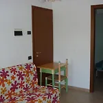 Apartment Villasoledad Per Vacanze *