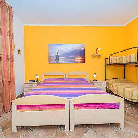Villasoledad Per Vacanze شقة *