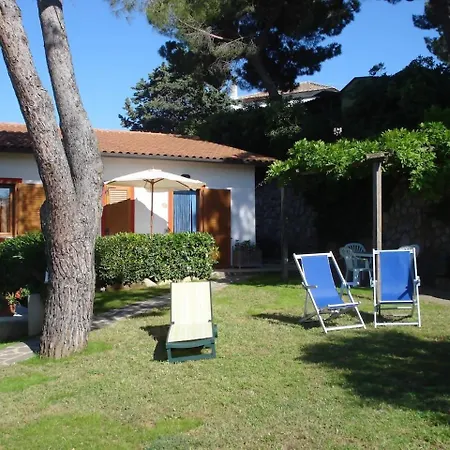 Villasoledad Per Vacanze شقة *