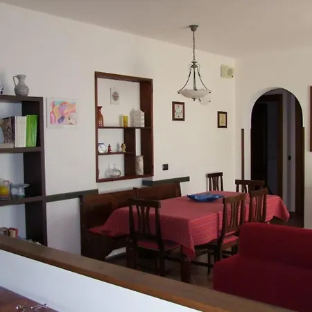 Villasoledad Per Vacanze شقة كابوليفيري