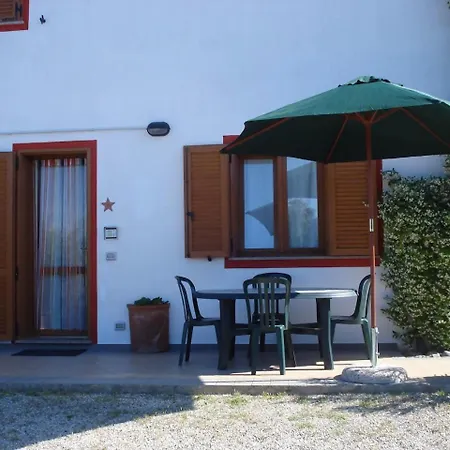 Villasoledad Per Vacanze شقة *