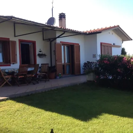 Villasoledad Per Vacanze شقة كابوليفيري